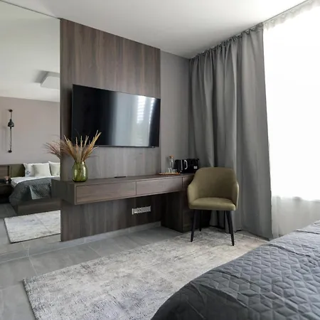 Luong Europe Prague