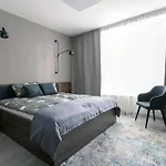 Luong Europe
